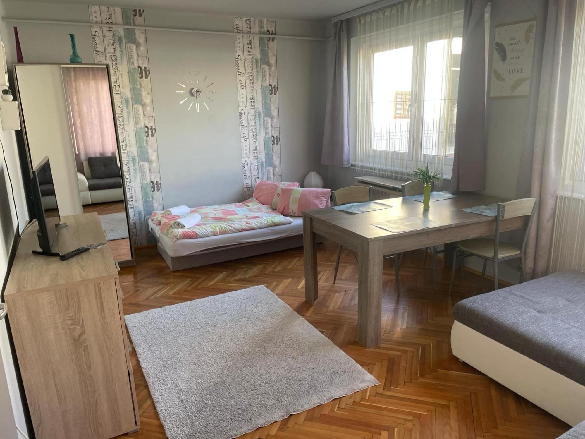 My Home Cibuka Apartman! Hajduszoboszlo Ngoại thất bức ảnh